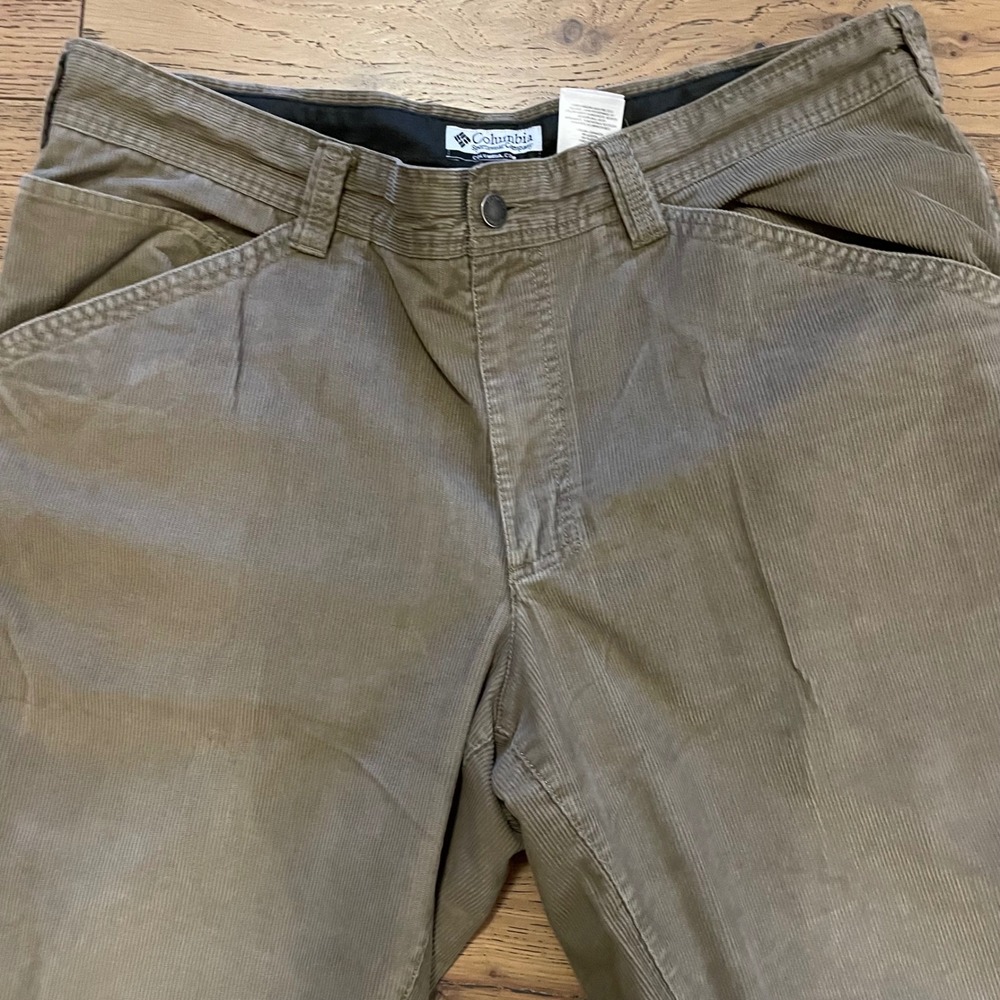 Columbia Sportswear Mens Corduroy Pants Khaki Size 38x32 Omni Shield